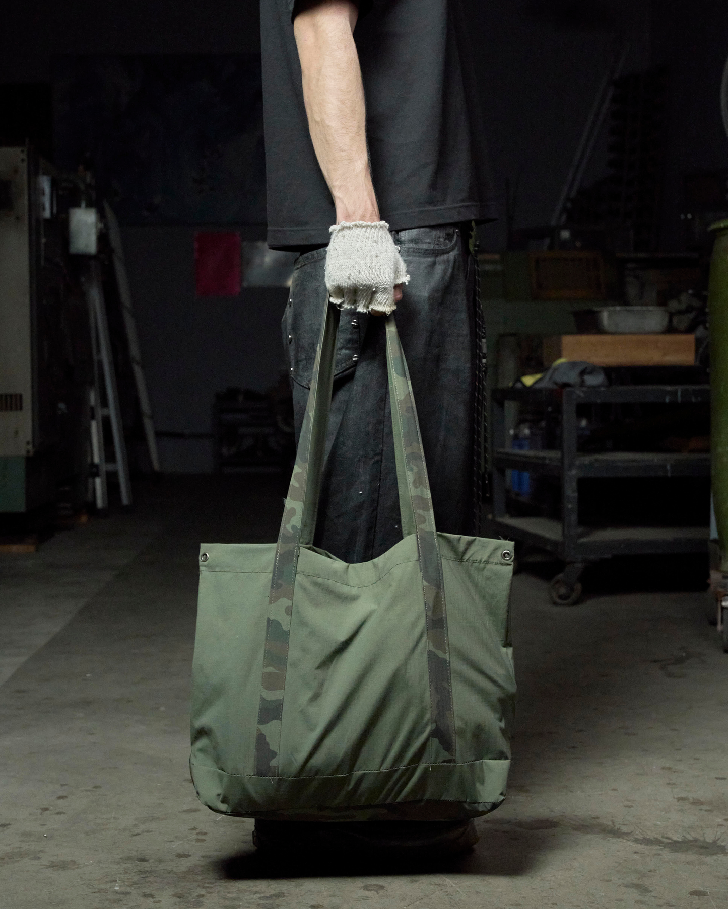 PISTOL CAMO DUAL TOTE BAG