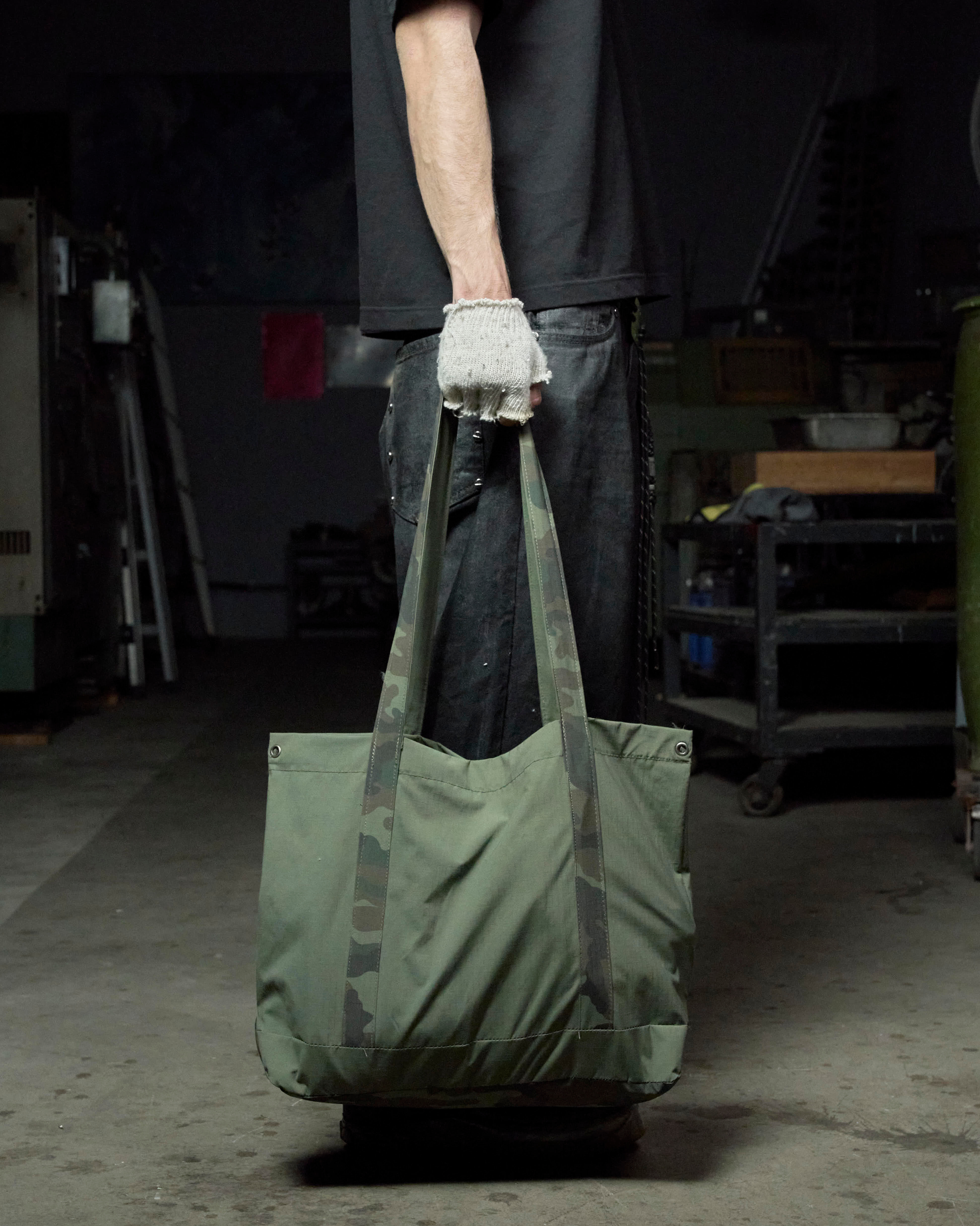 PISTOL CAMO DUAL TOTE BAG