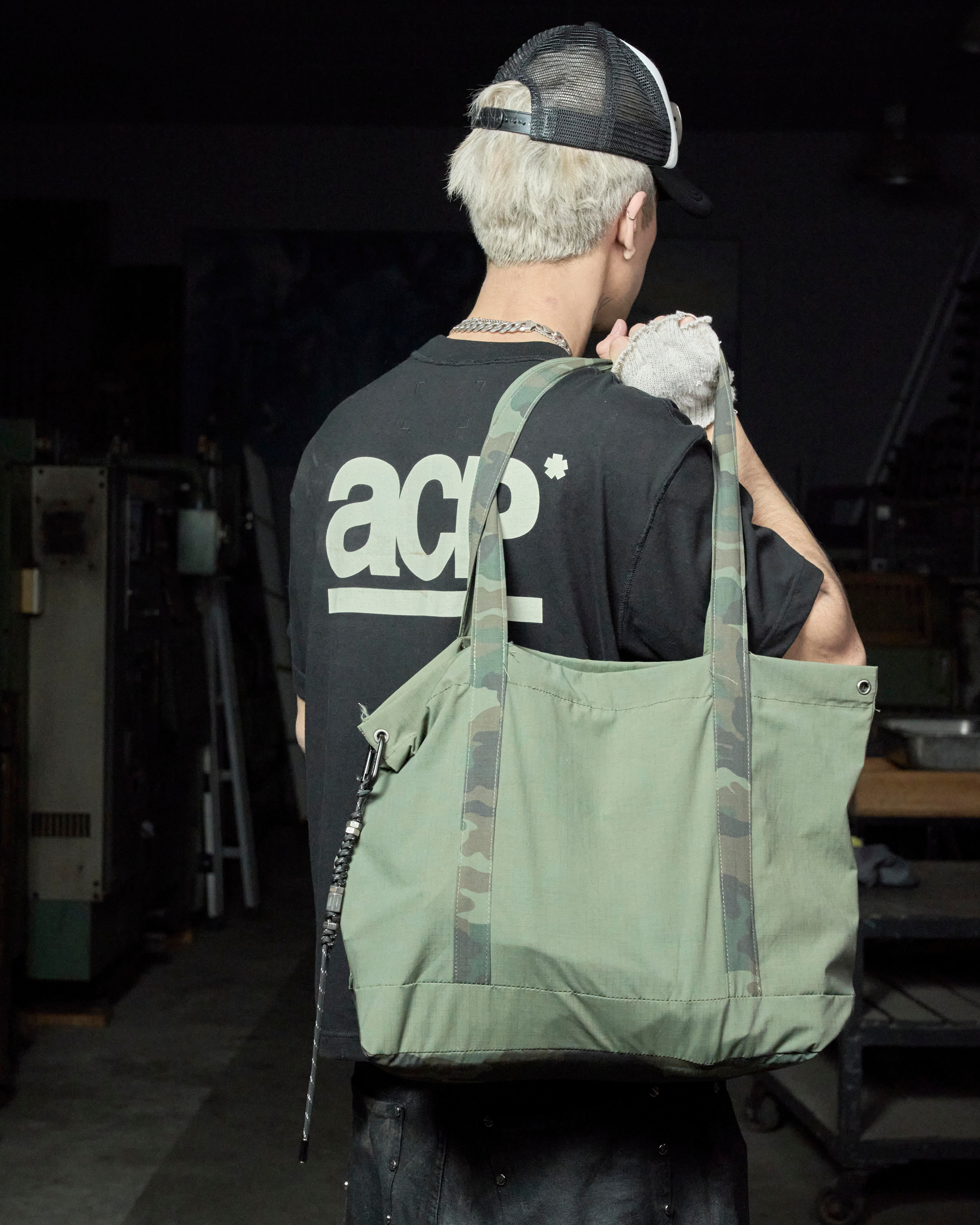 PISTOL CAMO DUAL TOTE BAG