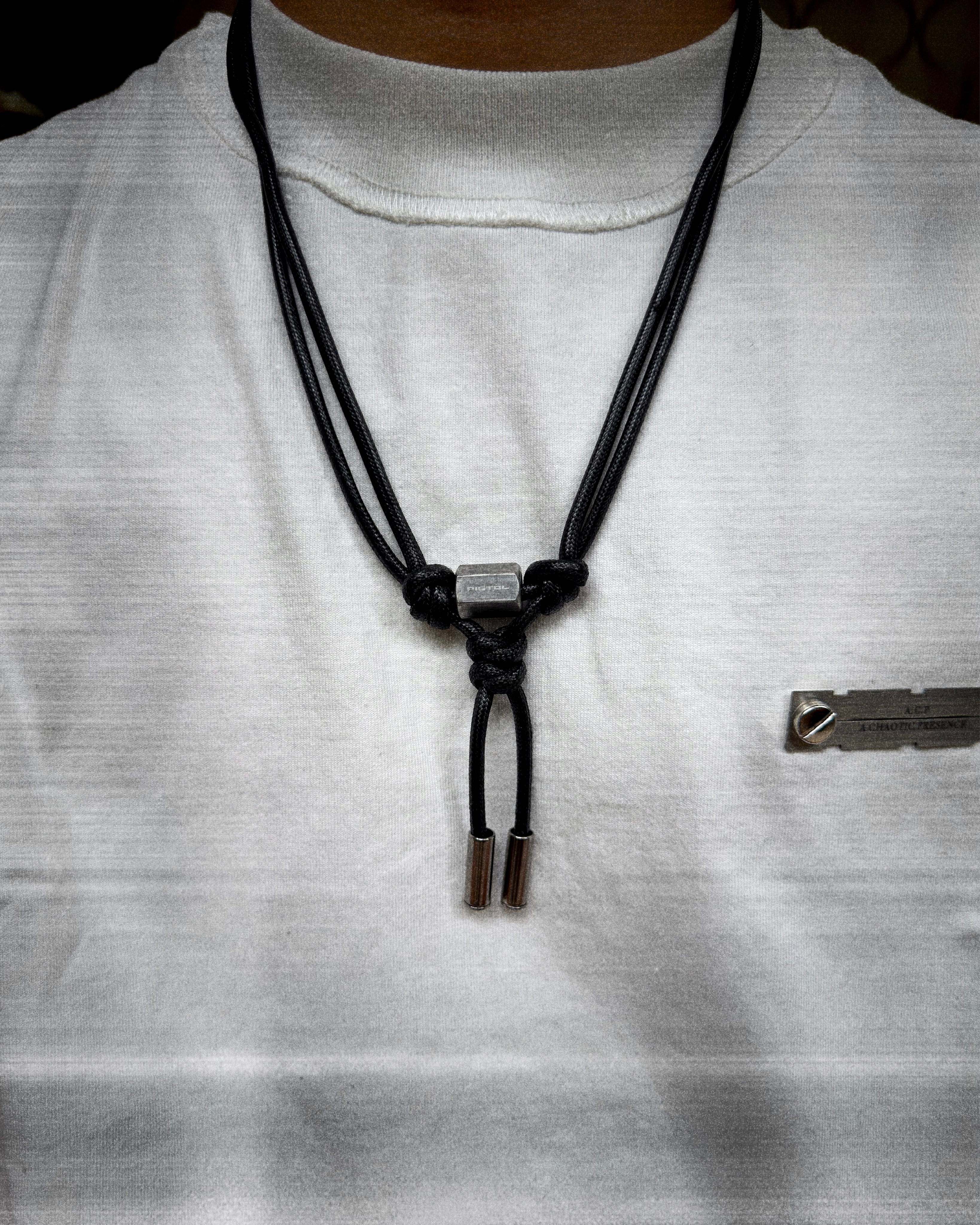 PISTOL RUSTED CENTER NECKLACE