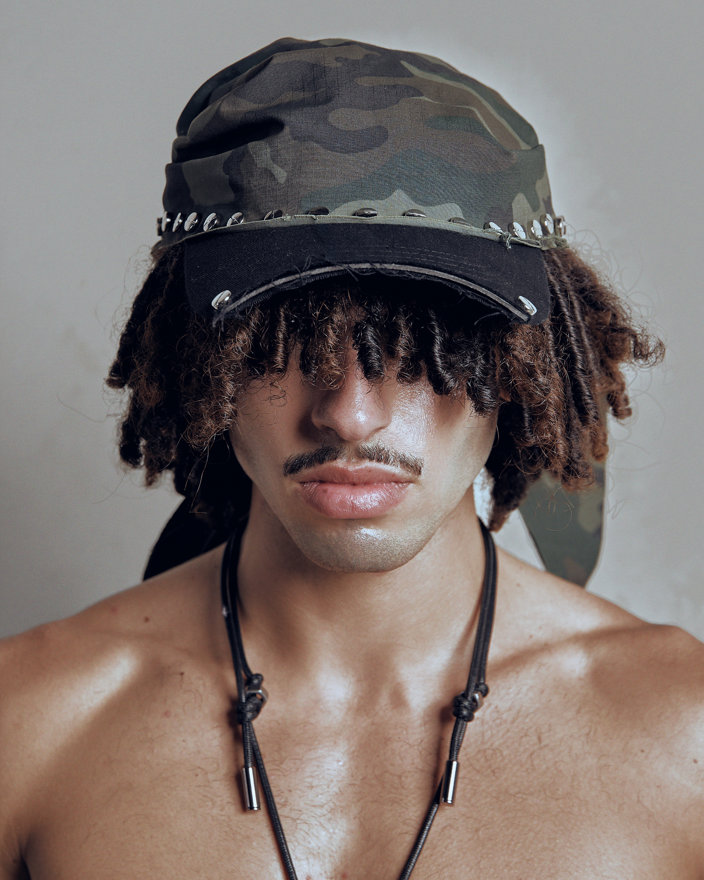 PISTOL CAMO SELF-TIE HEADWEAR