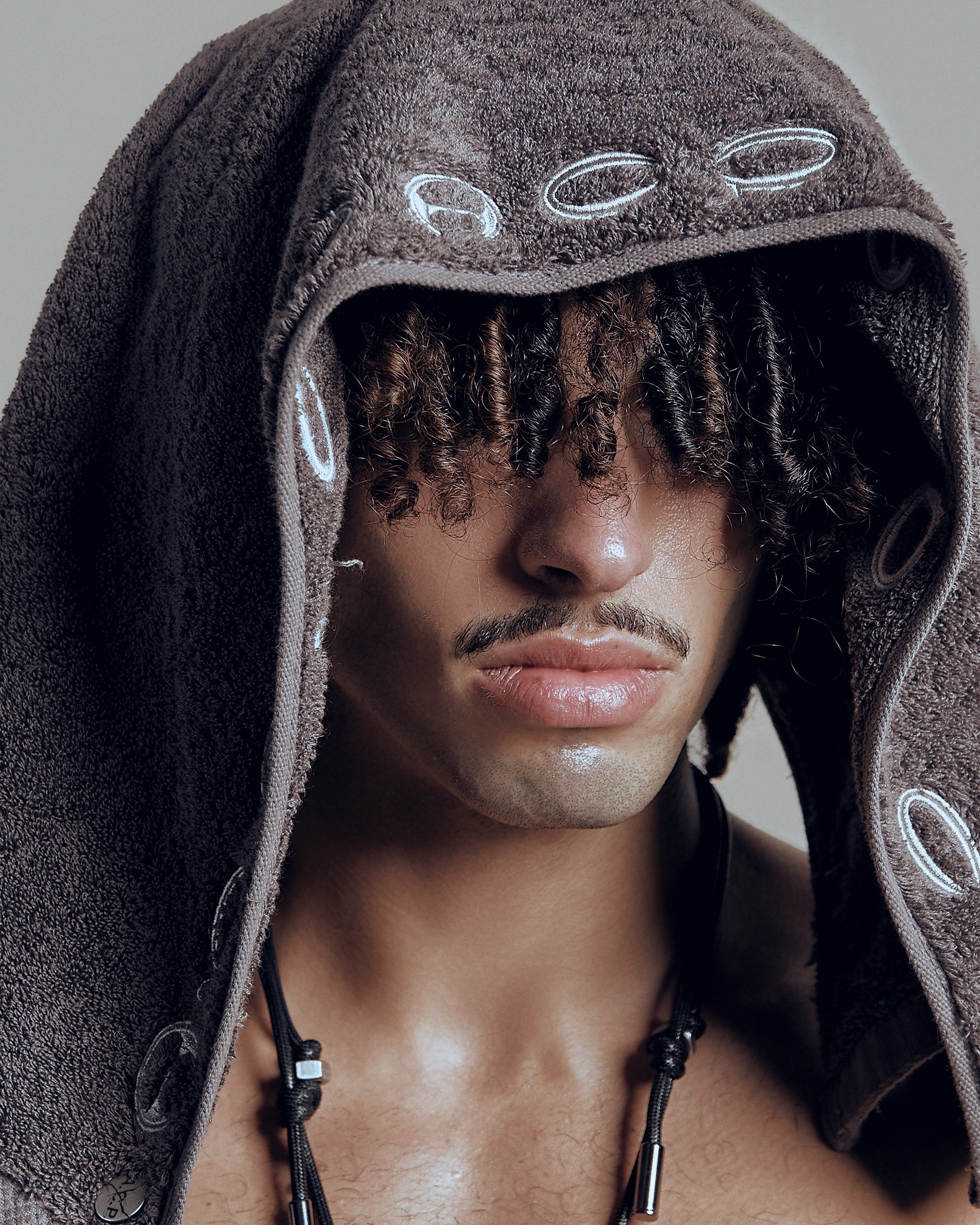 PISTOL ASH GREY TOWEL HEADWEAR