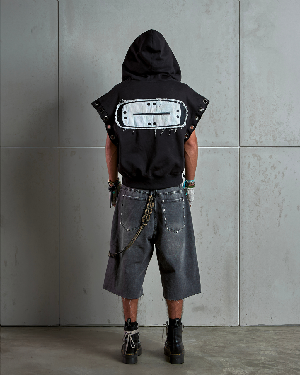 PISTOL ASH GREY DESTROYED BAGGY CAPRI