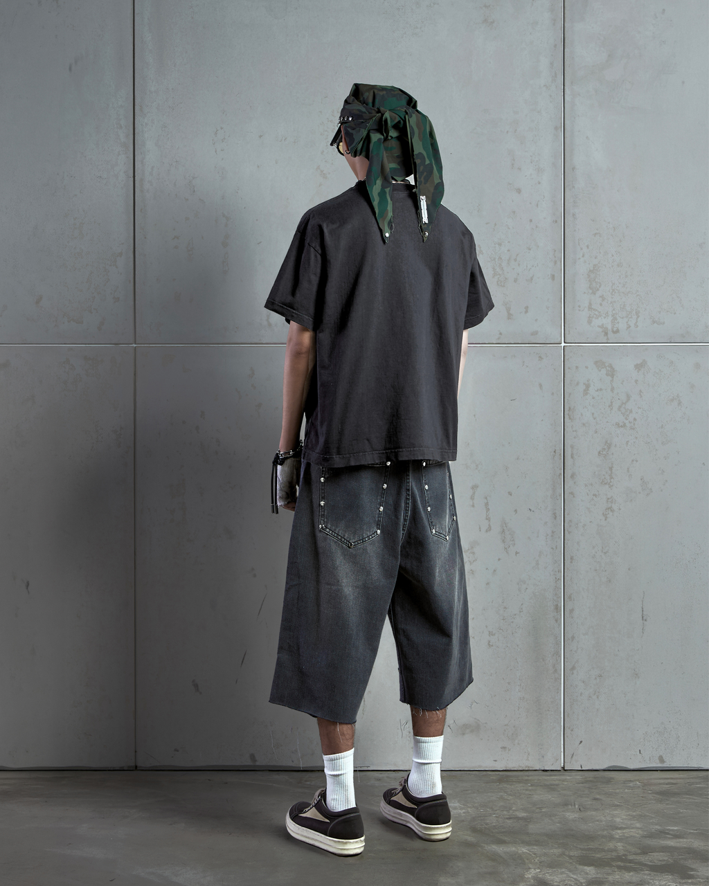 ACP "CHATGPT" BLACK WASHED BOXY T-SHIRT