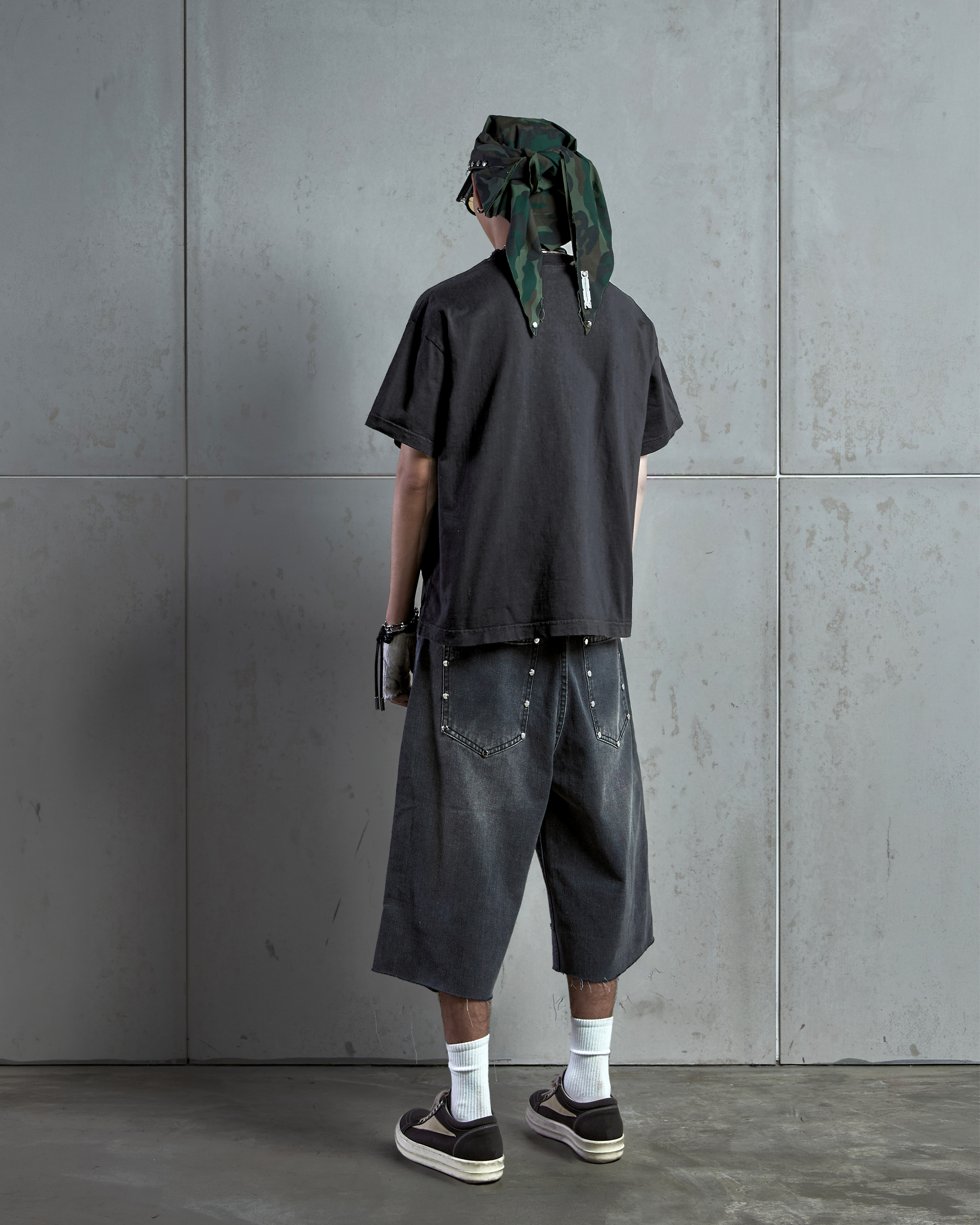 ACP "CHATGPT" BLACK WASHED BOXY T-SHIRT